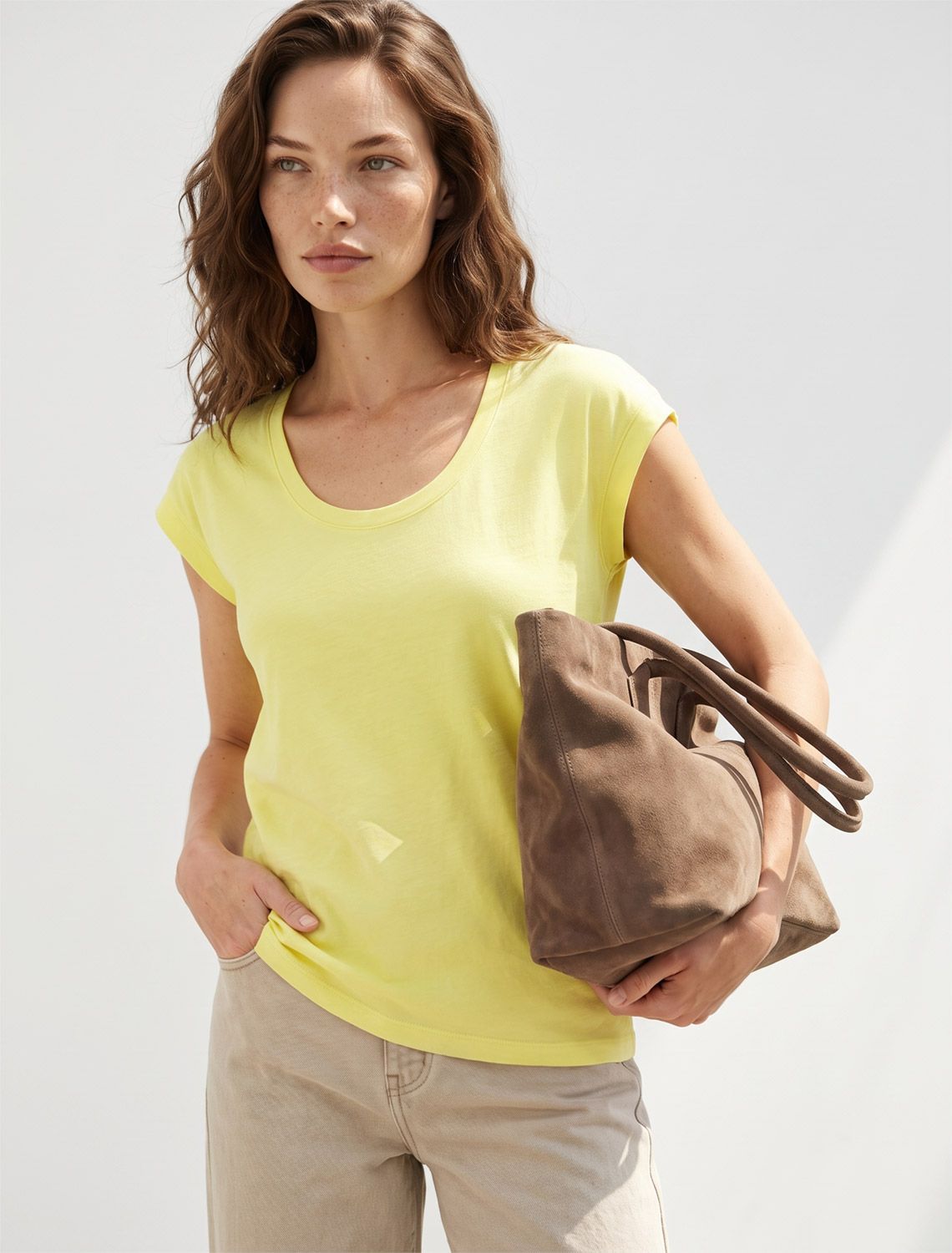 Футболка с цельнокроеным рукавом из премиального хлопка с эластаном