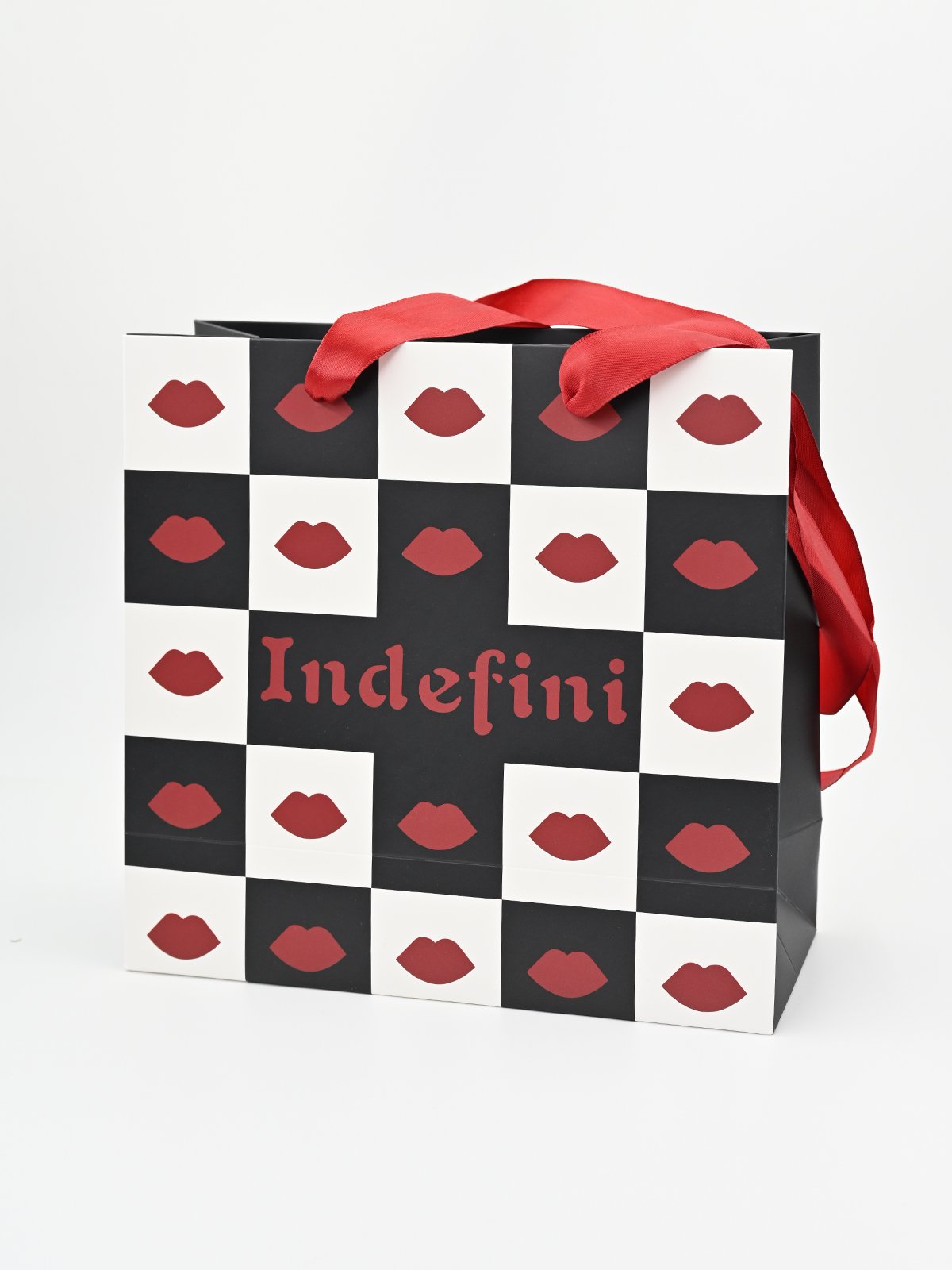 Пакет подарочный Indefini 24*23